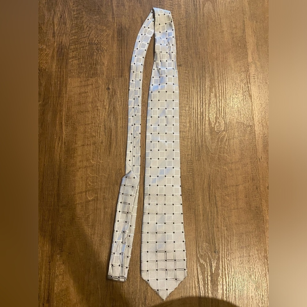 Donald J. Trump Signature Collection Silver Geometric Silk Tie